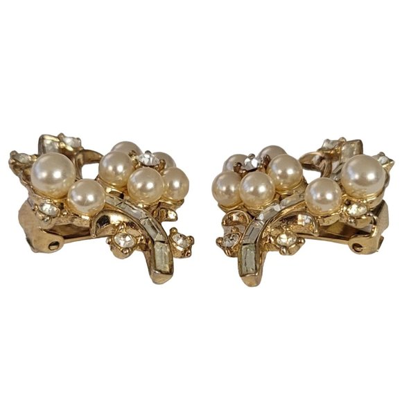 Trifari Vintage Gold Tone Faux Pearl Clear Baguette Rhinestone Clip Earrings E08 - Picture 4 of 12